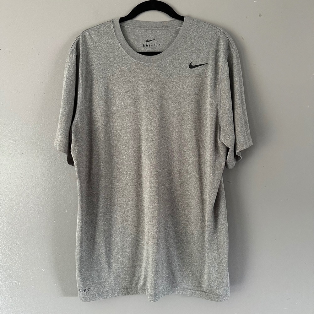 Nike Dri-Fit Short Sleeve‎ Shirt | Grey | LARGE